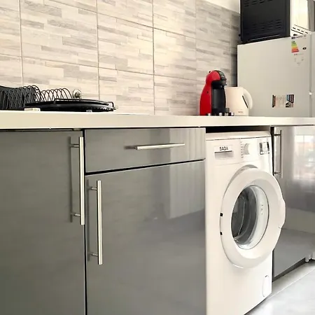 Sweety With Ac Apartmán